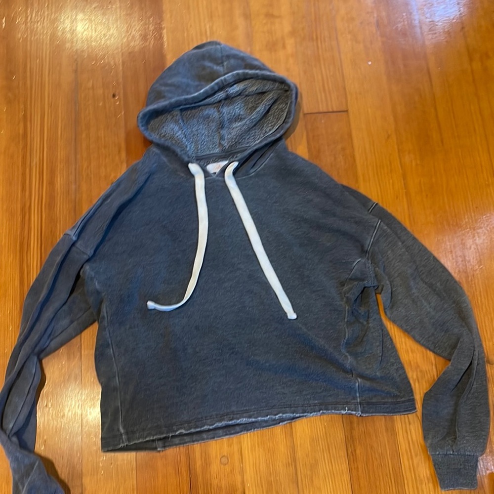Cropped hoodie